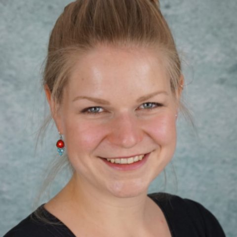 Portrait of Lydia Riedl